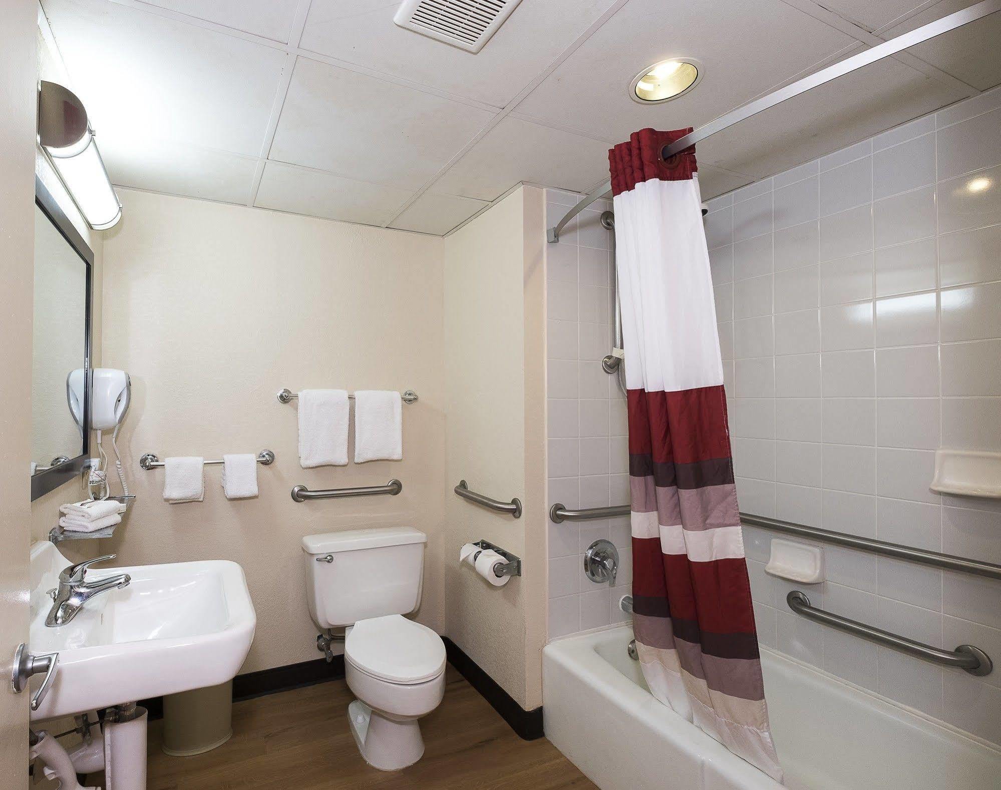 Red Roof Inn קורטלנד מראה חיצוני תמונה